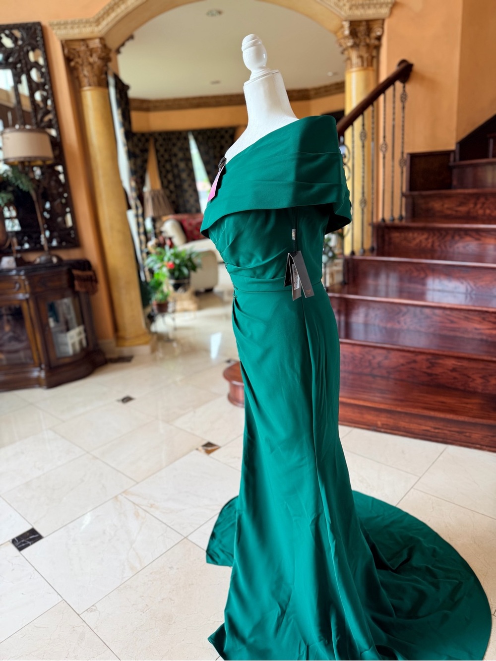 Terani Couture Emerald Green One-Shoulder Beaded Gown - Picture 4 of 13